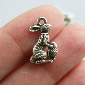 10 Osterhase Charms Tibetsilber P112