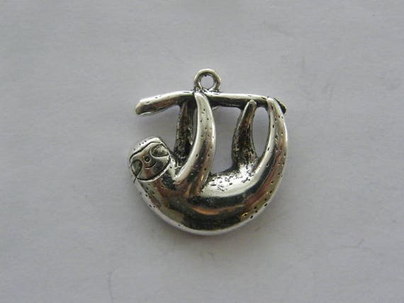 BULK 20 Sloth charms antique silver tone A757