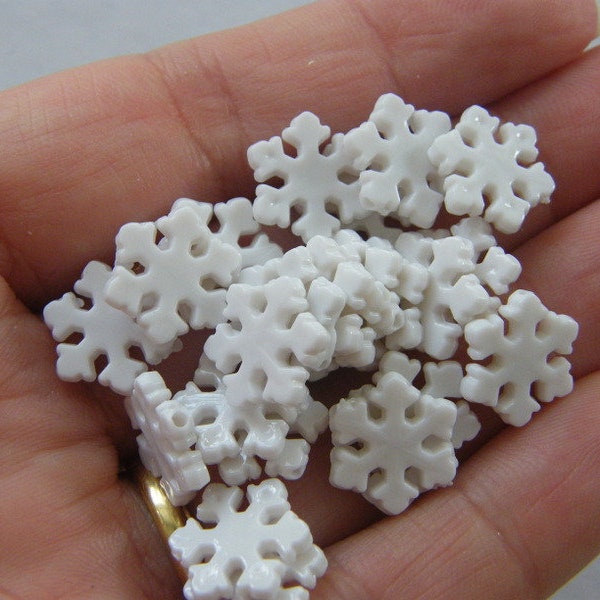 100 Snowflake beads white acrylic BB512