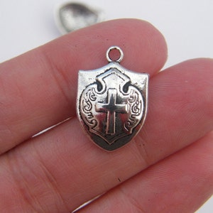 6 Shield charms antique silver tone SW40