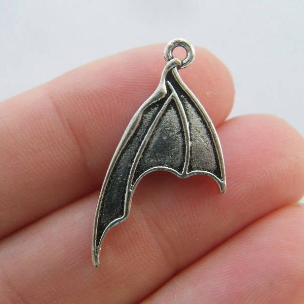 4 Bat wing charms antique silver tone HC181