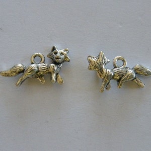 8 Fox charms antique silver tone A280 image 2