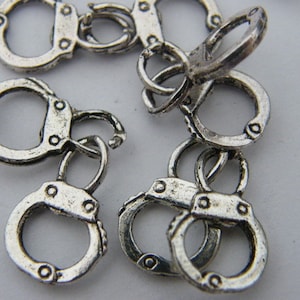 BULK 30 Pair of handcuff charms antique silver tone G24 image 4