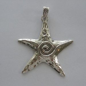 1 Starfish pendant antique silver tone BFM13 image 3