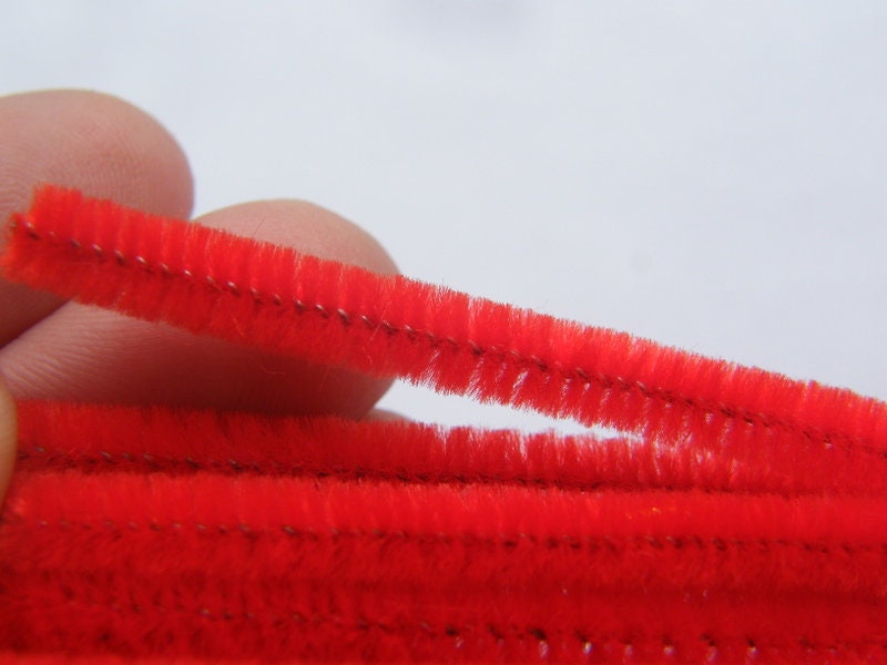 Old Fashioned Pipe Cleaners - Thin Off White Chenille Stems, Bundle of 50