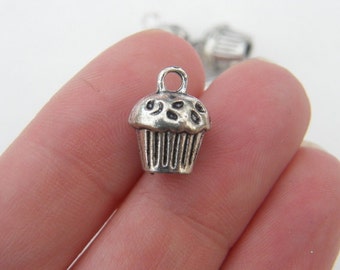 8 Cupcake charms antique silver tone FD130