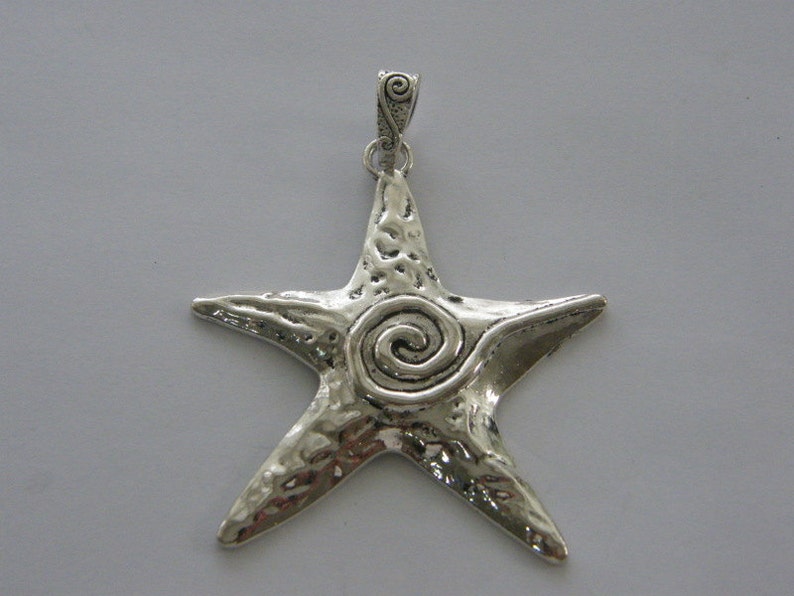 1 Starfish pendant antique silver tone BFM13 image 4