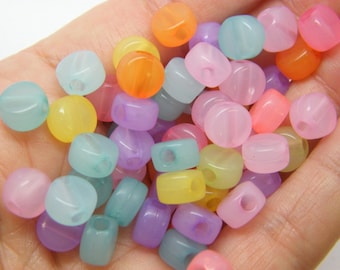 100 Flat round beads random mixed acrylic AB635