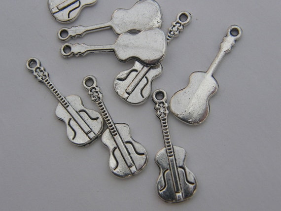 8 Violin Charms Antique Silver Tone SC1810 8 Violin Charms Antique Silver Tone SC1810