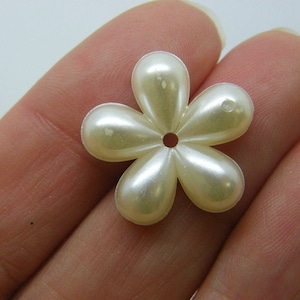 200 Flower beads silvery golden pearl acrylic BB325