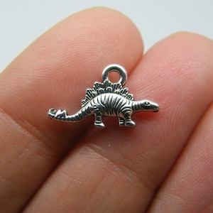 16 Dinosaur charms antique silver tone A1177