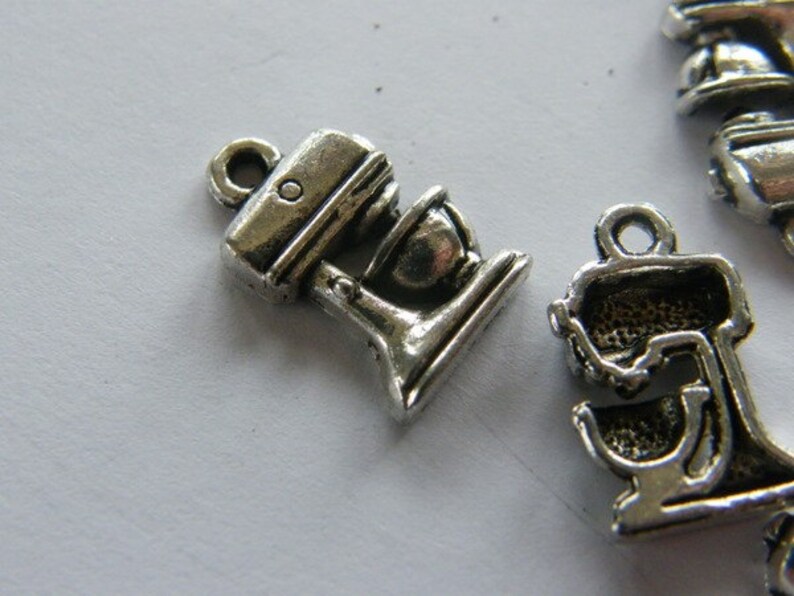 8 Blender charms antique silver tone FD115 image 4