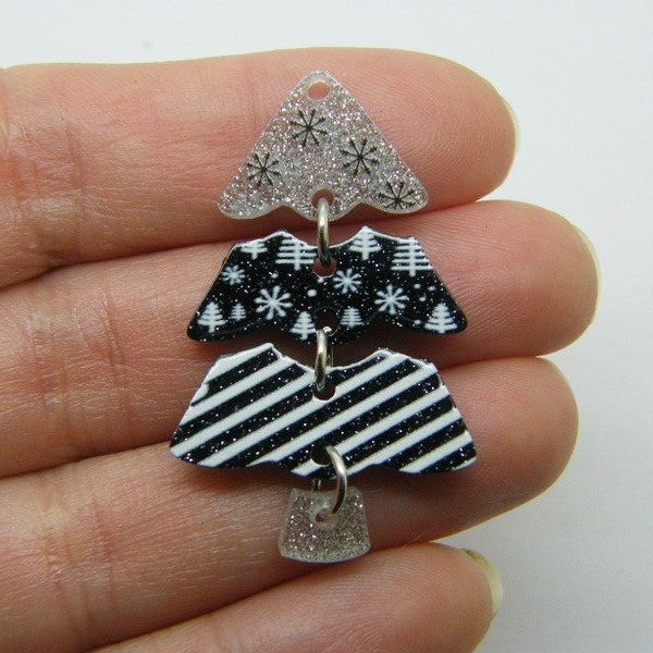 1 Christmas tree three dart pendant black acrylic CT148