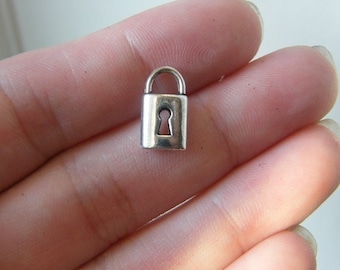 BULK 50 Lock charms antique silver tone K95