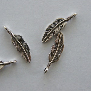 10 Feather charms antique silver tone B213 image 2