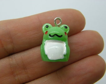 4 Frog pendants green resin A131