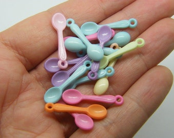 100 Spoon charms random mixed acrylic FD536