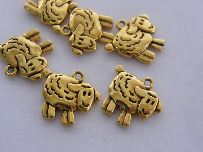 BULK 50 Sheep charms antique gold tone GC308