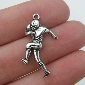 16 American football player pendants antique silver tone SP14