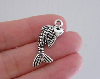 12 Fish charms antique silver tone FF192