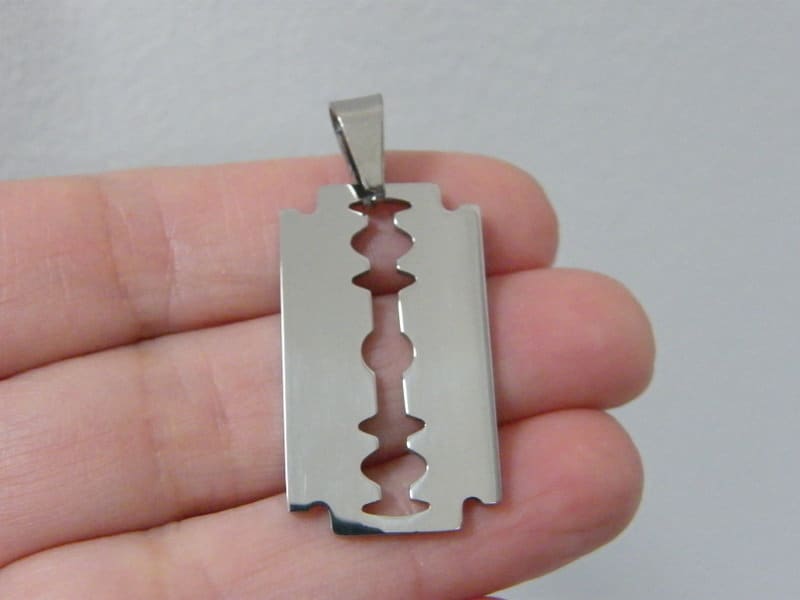 Razor Blade' pendant - Rhodium plated – El Señor