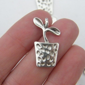 8 Flower pot charms antique silver tone F42