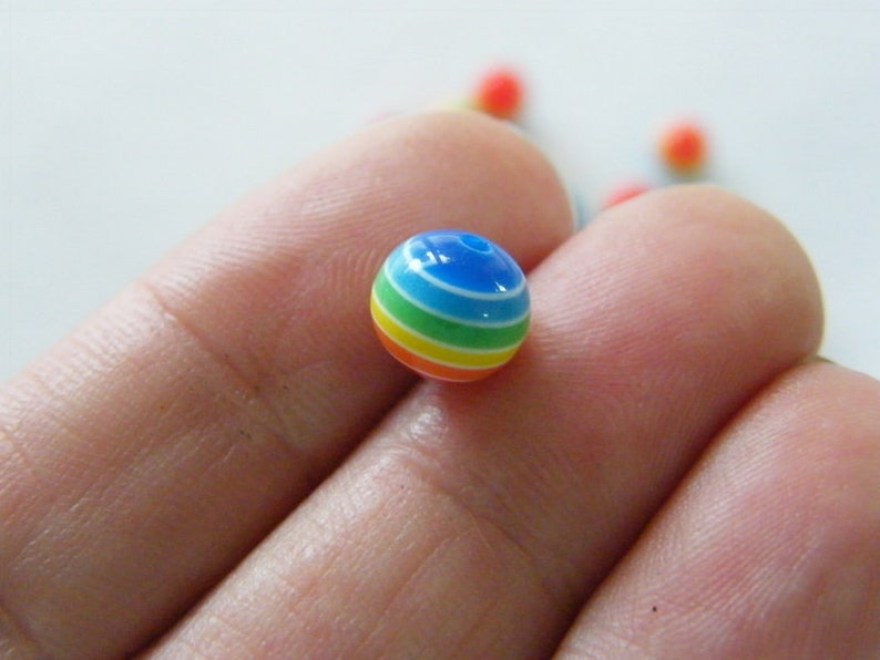 50 Striped rainbow resin 8mm beads AB130 image 5