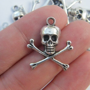 BULK 50 Skull and cross bones pendants antique silver tone HC80
