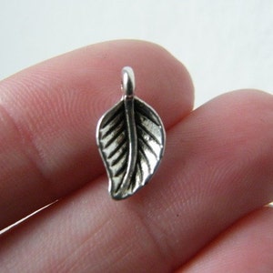 BULK 50 Leaf charms antique silver tone L29 - SALE 50% OFF