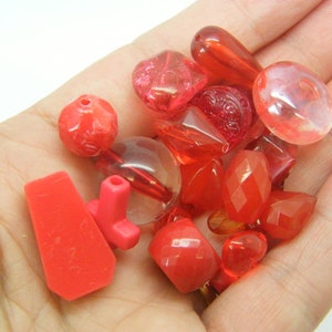 50 Mixed red acrylic beads BB691  - SALE 50% OFF