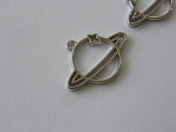 thumbnail image 2 of Planet Saturn Space Astronomy Silver Charms - Xanadu Designs C3318 (Choose 10, 20, Or 50 Pieces) 2 of 4