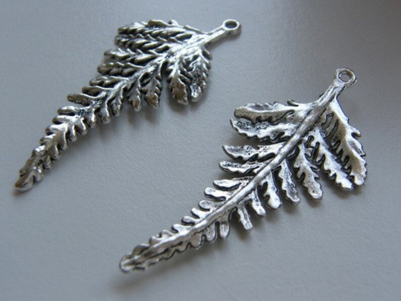 BULK 10 Leaf fern pendants antique silver tone L1 image 5