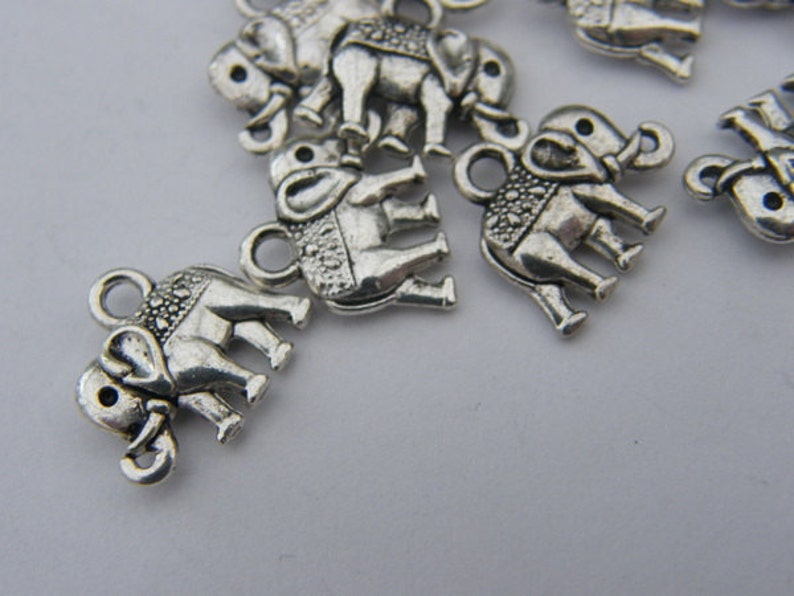 10 Elephant charms antique silver tone A536 image 4