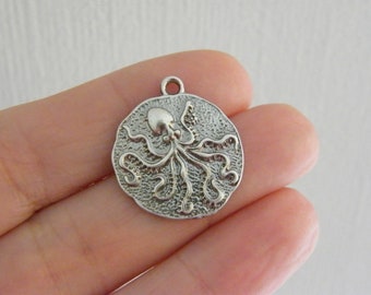 4 Octopus pendants antique silver tone FF464