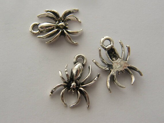 8 Spider charms antique silver tone HC137