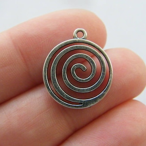 6 Spiral pattern charms antique silver tone M375