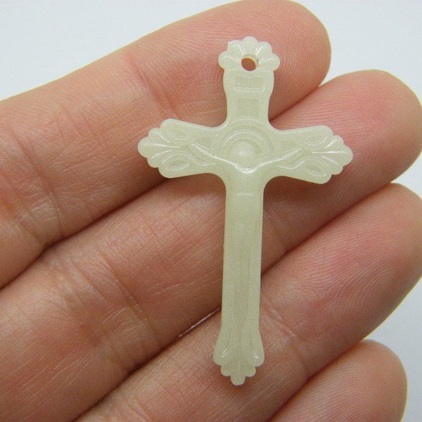 50 Cross pendants glow in the dark acrylic C24