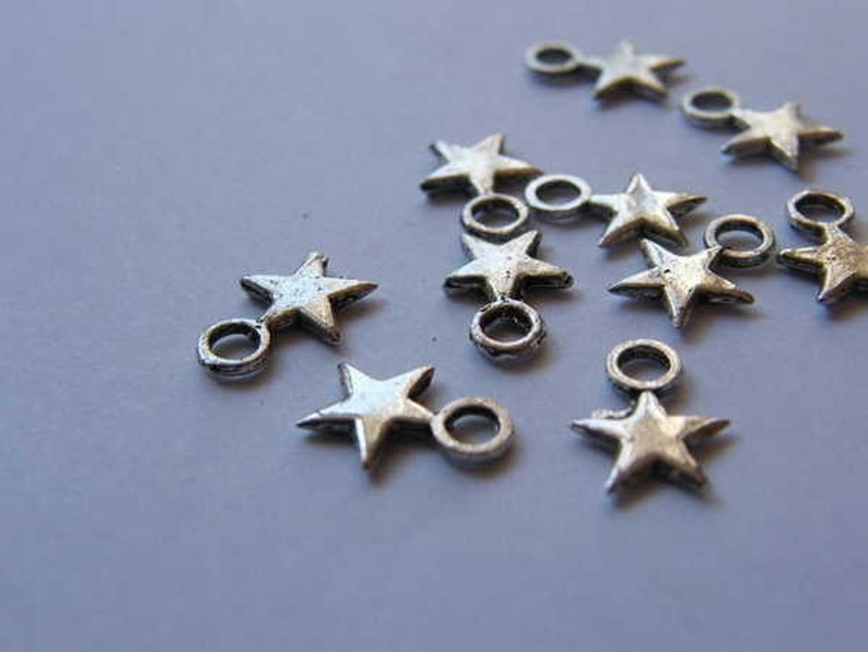 BULK 50 Star charms antique silver tone S11 SALE 50% OFF image 4