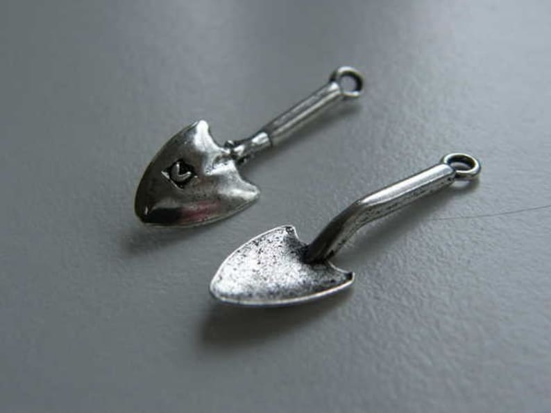 BULK 50 spade charms antique silver tone P542 image 5