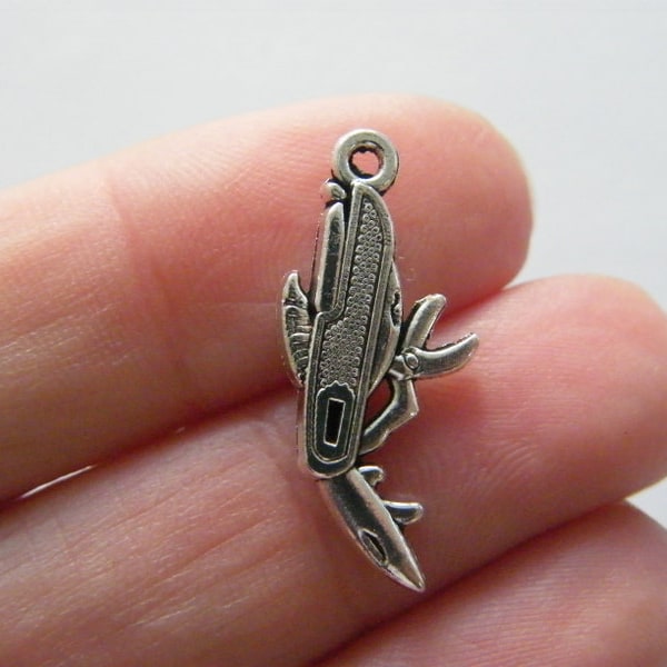 10 Pocket knife charms antique silver tone G60