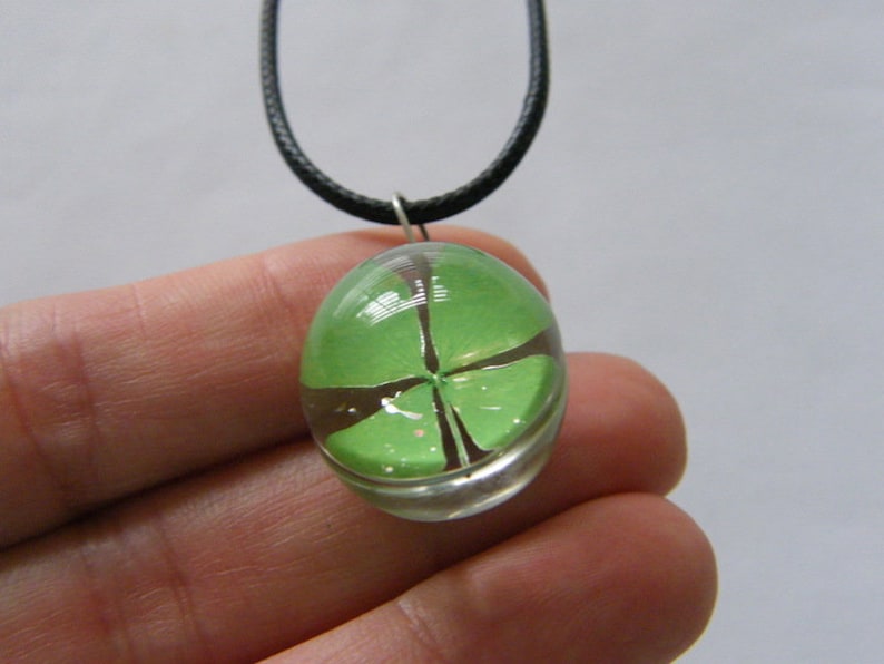 Collier Rigide Avec Pendentif En Verre En Forme De Larme - Longueur 36-40 Cm, Couleur Argenté