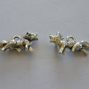 8 Fox charms antique silver tone A280 image 3