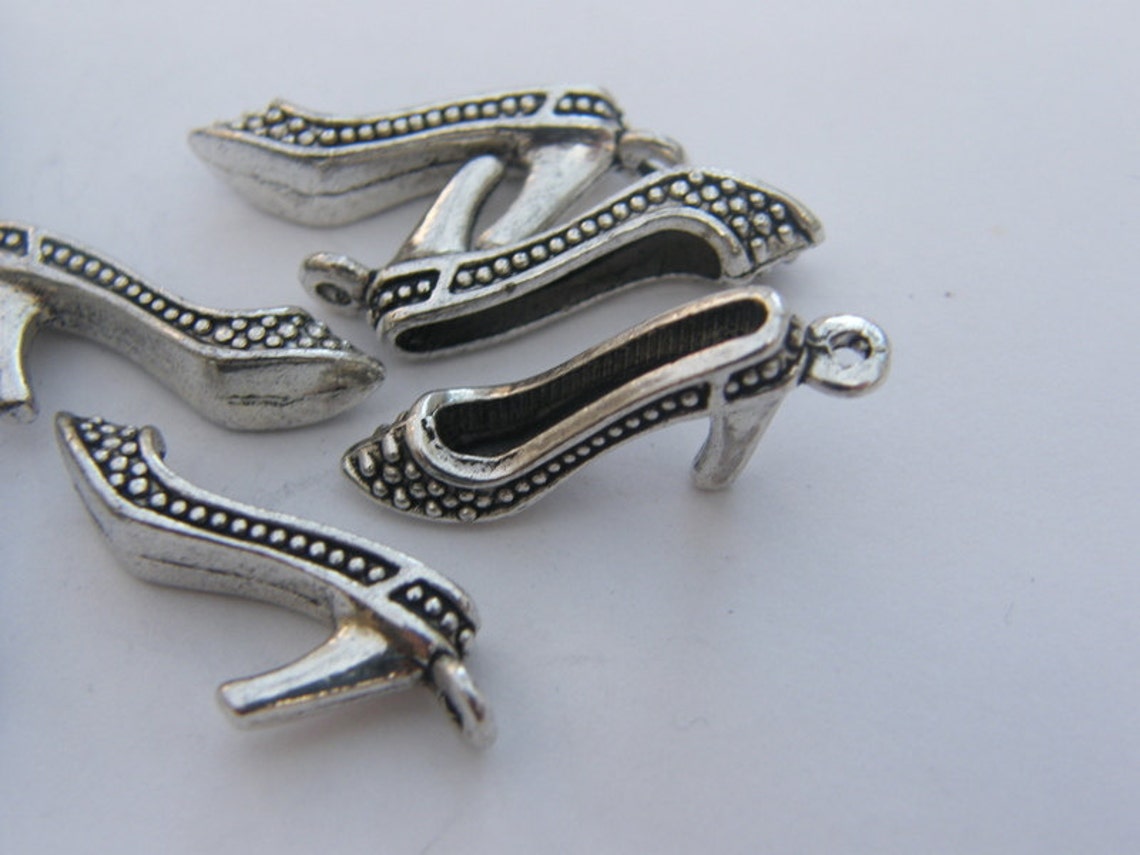 BULK 50 High heel shoe charms antique silver tone CA209 Etsy