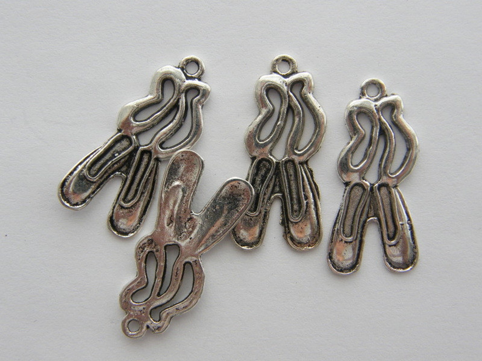 6 pair of ballet slipper charms antique silver tone fb50 6 pair of ballet slipper charms antique silver tone fb50
