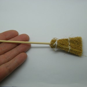 2 Broomstick miniature Wiitch Halloween brown wood HC 106A