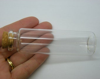 4 Glass bottle with cork GB06D