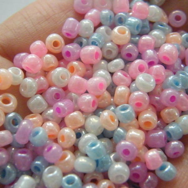 400 Pastel  mixed glass seed beads 4mm