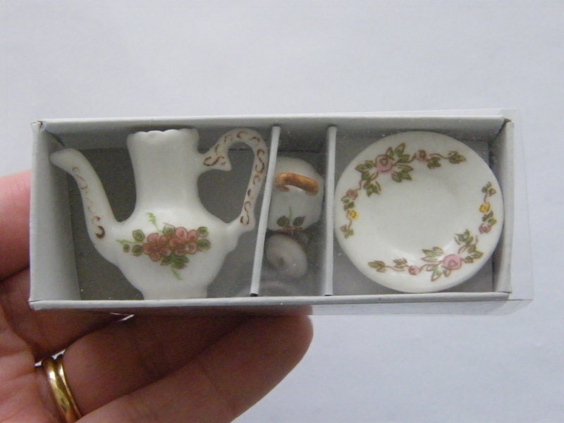 Ancienne Assiette Ou Plat Jouet Miniature Dînette Poupée Longwy Décor