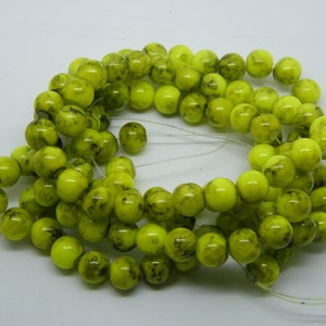 100 perles de verre marbrées vert fluo 8mm B215 VENTE 50% image 2