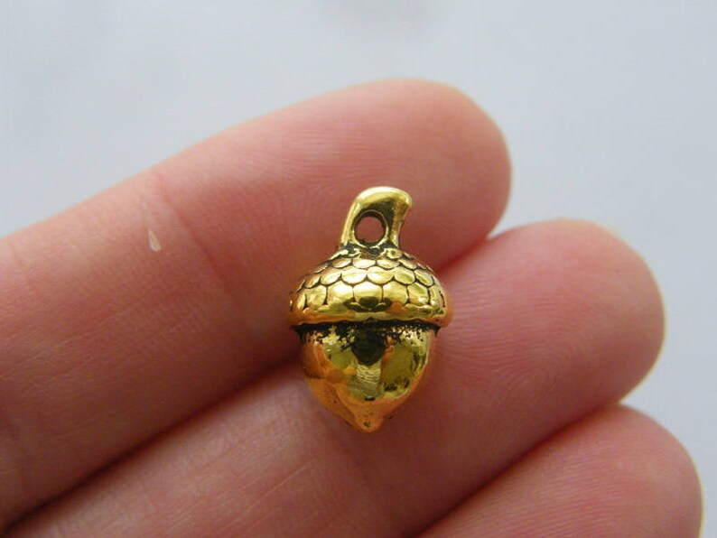 BULK 30 Magic lamp charms antique gold tone GC349